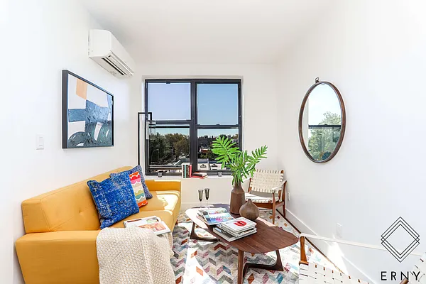 Rented by ERNY LLC | media 33