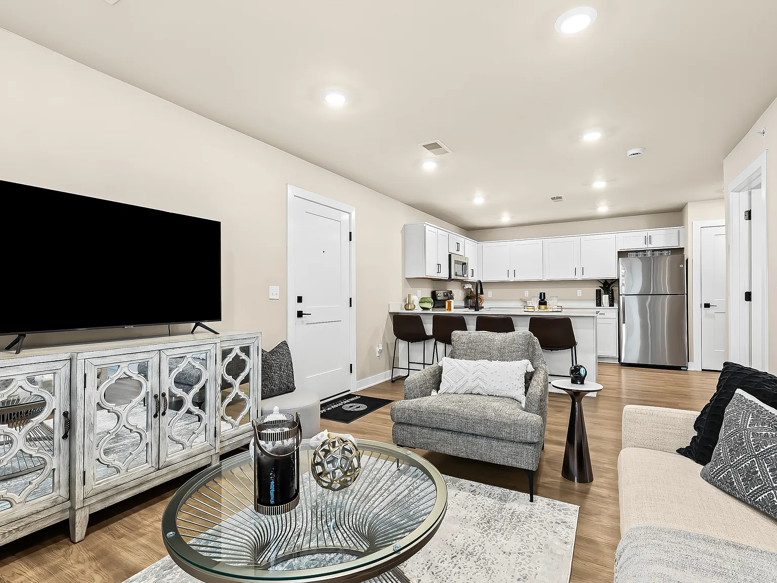 Sterling Park Place Apartments — Photo 2