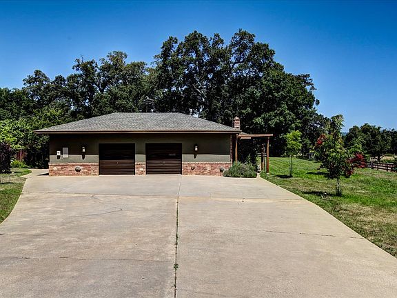2nd image of 15320 Chisum Trl