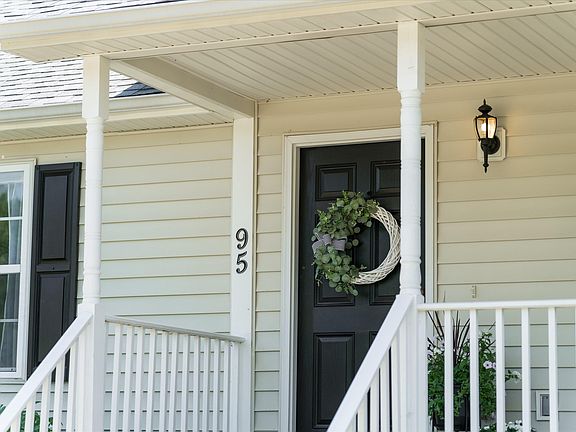 5th image of 95 Millstone Ln