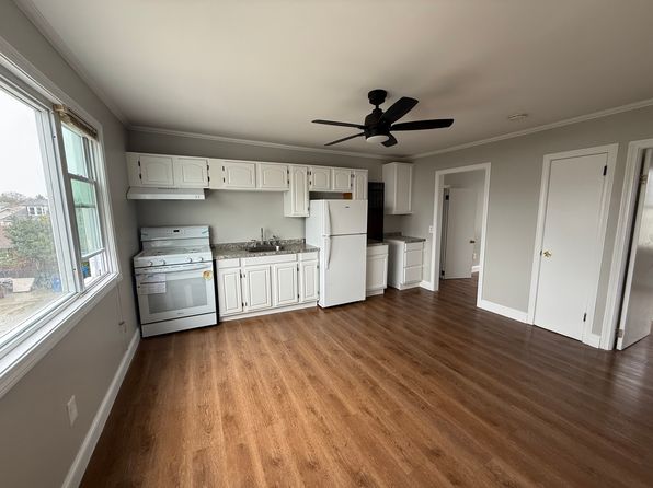 127 Plain St #5