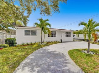 685 SW 7th Ter, Dania, FL 33004