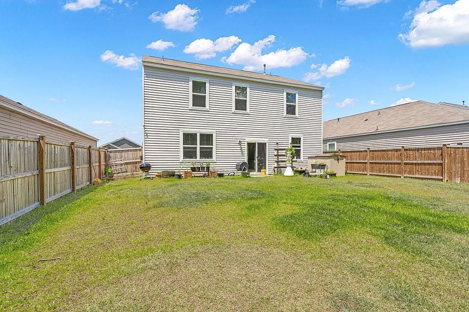 2nd image of 588 Wayton Cir