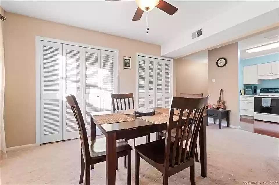 1st image of 101 Twin Circle Dr