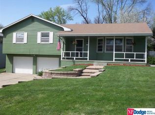 9812 Redman Ave, Omaha, NE 68134
