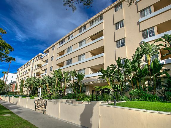 5th image of 428 N Palm Dr APT 306