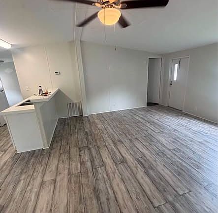 2nd image of 2550 E Shotwell St #21