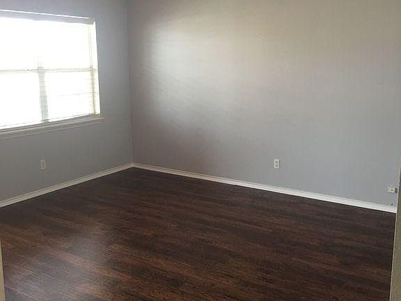 2nd image of 4411 Kemper St Unit 1