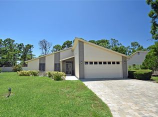 412 Cypress Forest Dr, Englewood, FL 34223
