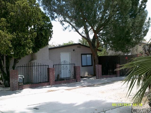 1st image of 40321 Acacia Ave