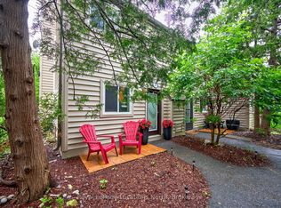 5 Dawson Dr #305, Collingwood, ON L9Y 5B4