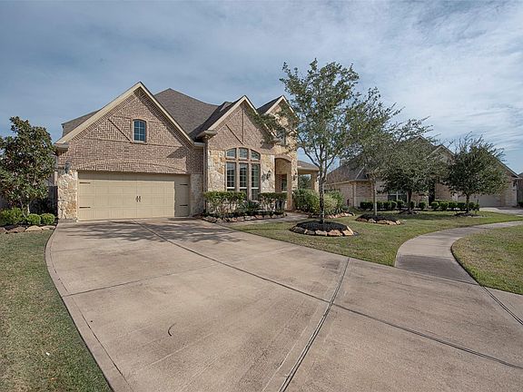3rd image of 3933 Desert Zinnia Ct