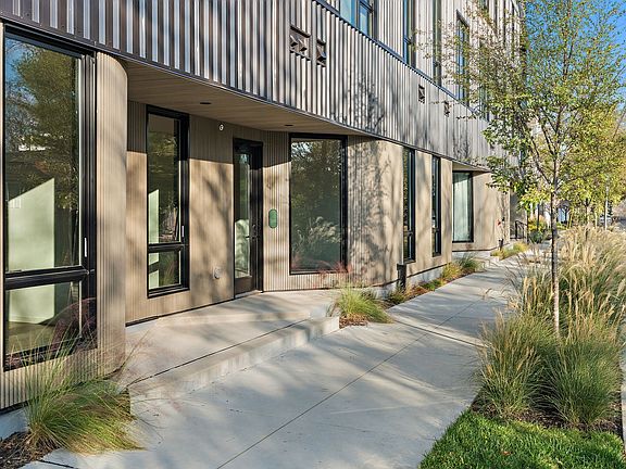 2nd image of 504 Merritt Ave