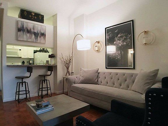 2nd image of 325 W 43rd St #32D