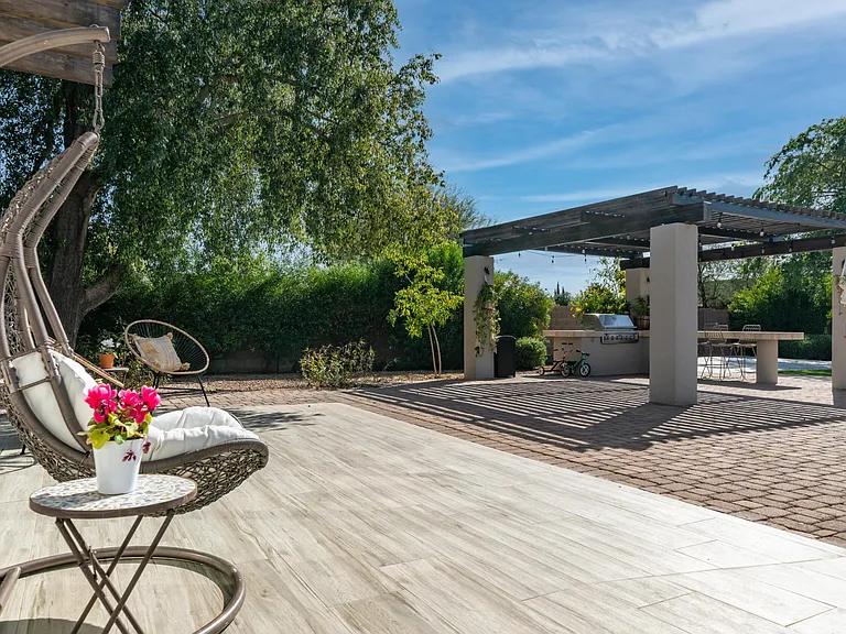 7417 E Paradise Dr — Photo 47