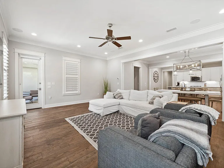 327 Cobalt Ln — Photo 13