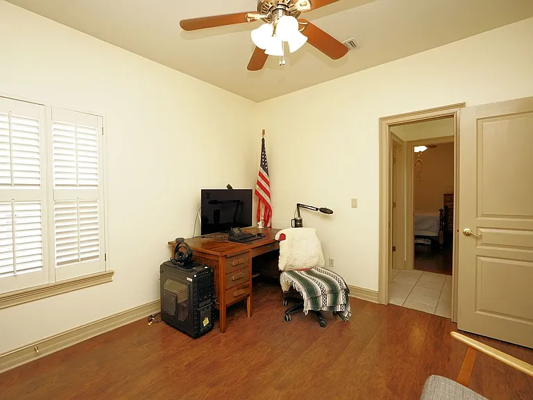 428 Riverchase Blvd — Photo 30