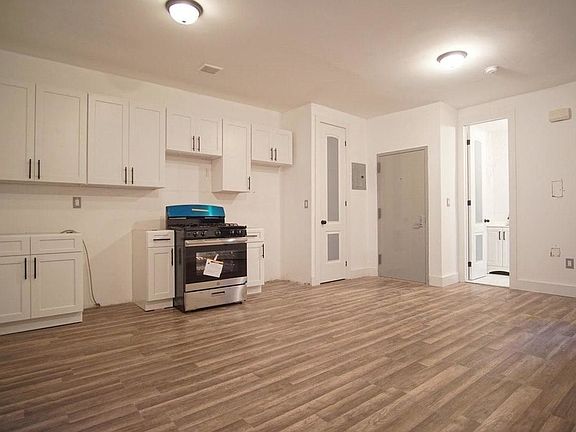 4th image of 95 Rockaway Pkwy #2L