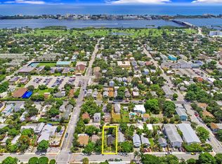 324 N K St, Lake Worth, FL 33460