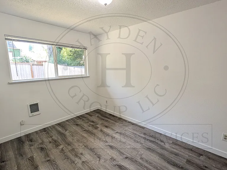 23051 SW Main St #1 — Photo 11