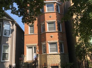 3733 N Janssen Ave, Chicago, IL 60613