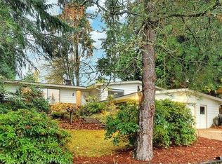 16647 SE 14th St, Bellevue, WA 98008