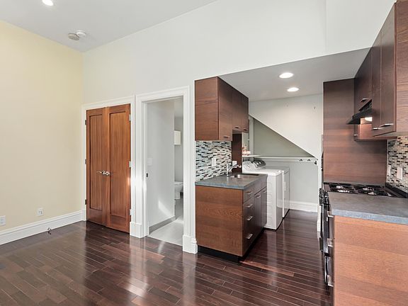 4th image of 3900 25th St