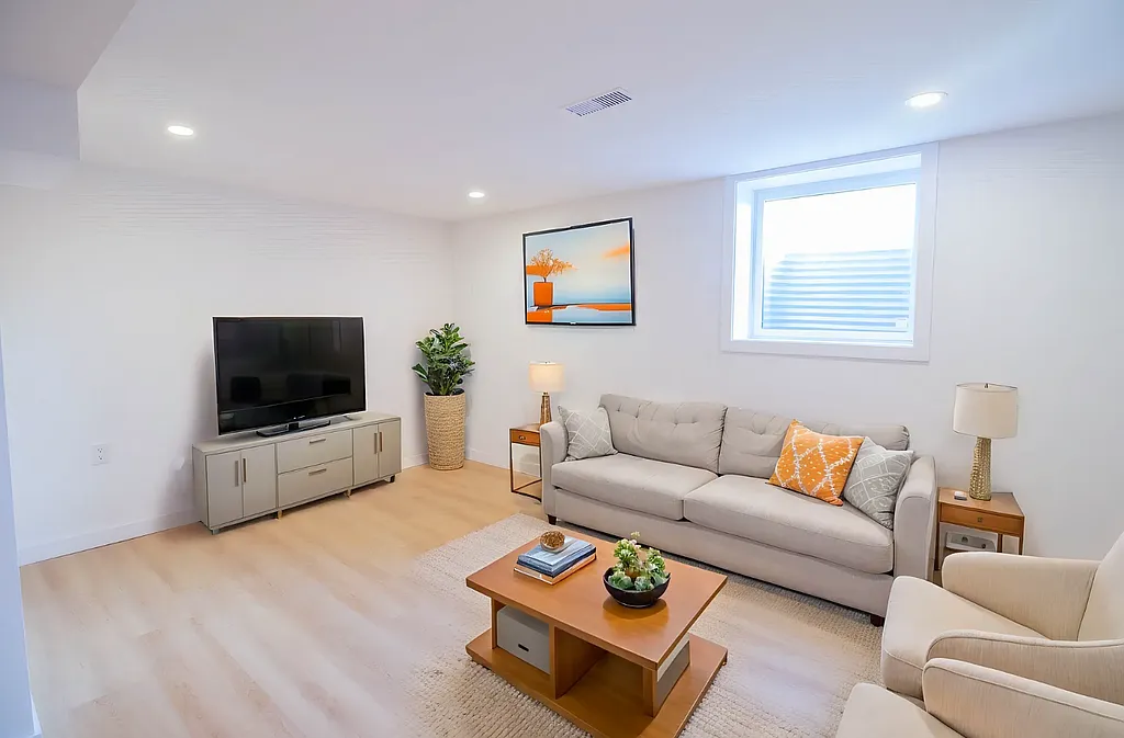 58 Churchill Avenue — Photo 1