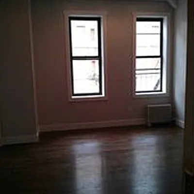 Rented by Nooklyn NYC LLC | media 6