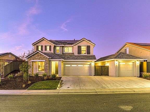 2nd image of 813 Baronial Ln
