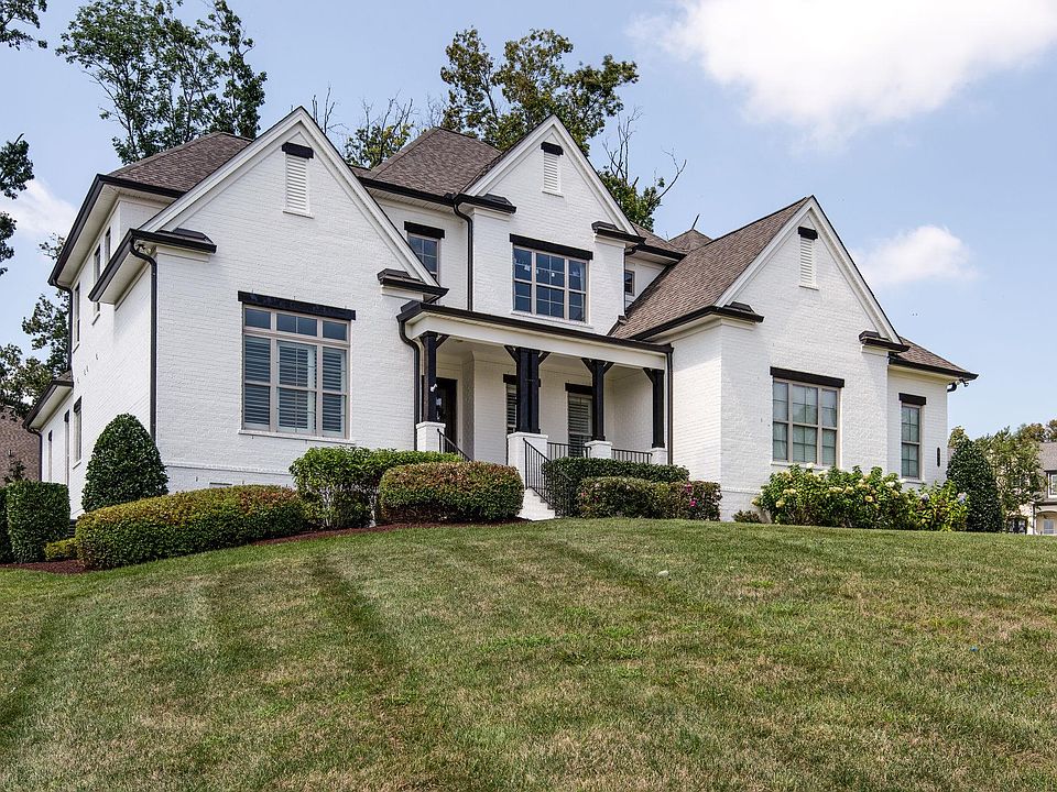 1st image of 801 Delaware Ct