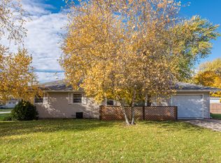 1154 Kenmore Ave, Aurora, IL 60505