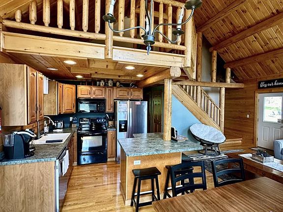 2nd image of 229 Rock Lodge Rd