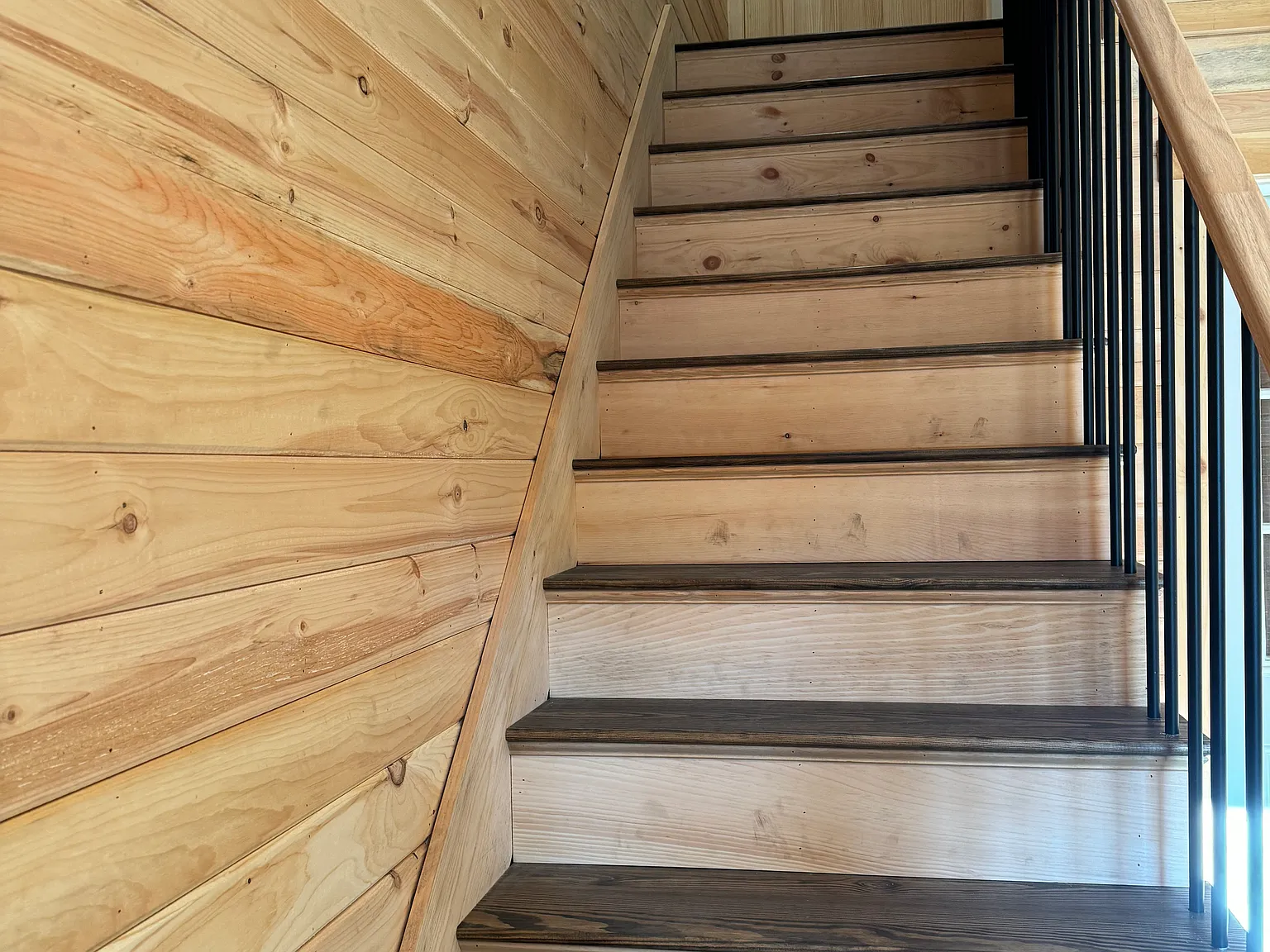 657 Maine Ave — Photo 3
