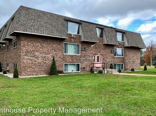 652 36th St SW APT 103, Wyoming, MI 49509