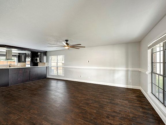 5th image of 1502 Wesley Ln