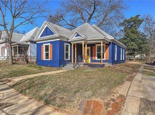 1211 W Main St, Denison, TX 75020