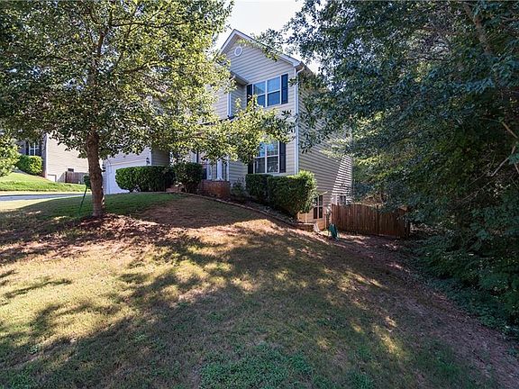 3rd image of 5759 Pleasant Woods Dr