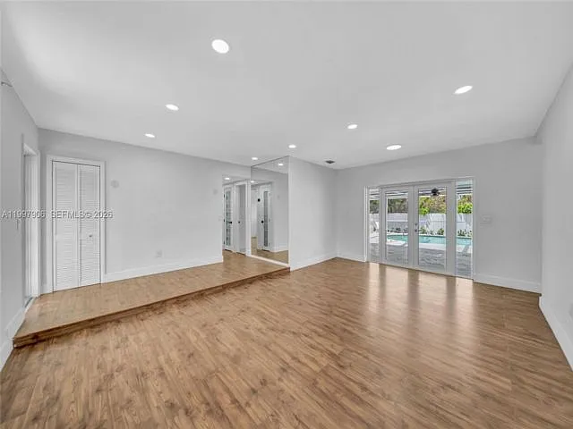 15010 NE 7th Ave — Photo 5
