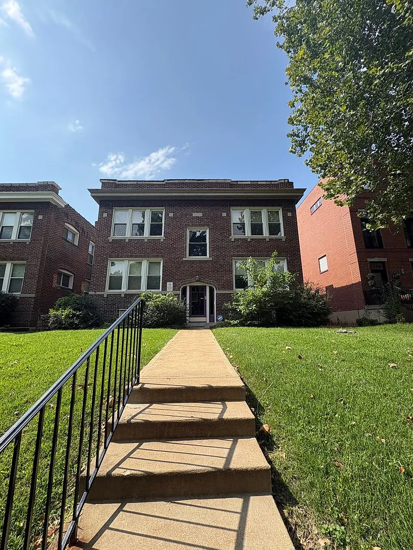 4164 W Pine — Photo 2