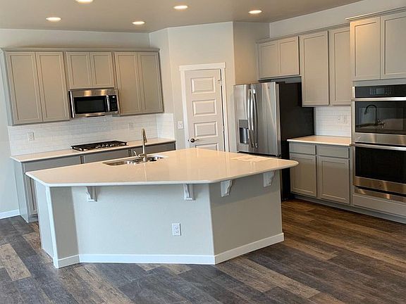 2nd image of 5557 Maidenhead Dr