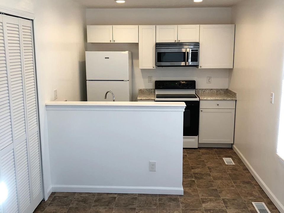 1st image of 3313 Lupine Dr