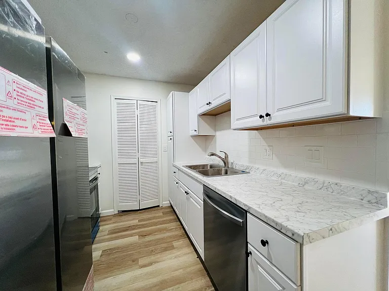 11877 Sturbridge Ln — Photo 4