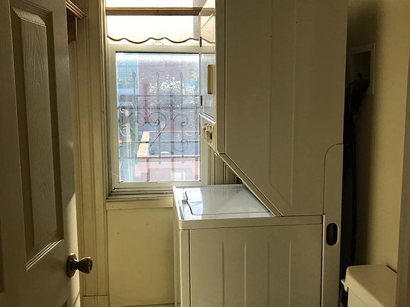 5th image of 906 A Ave Unit B