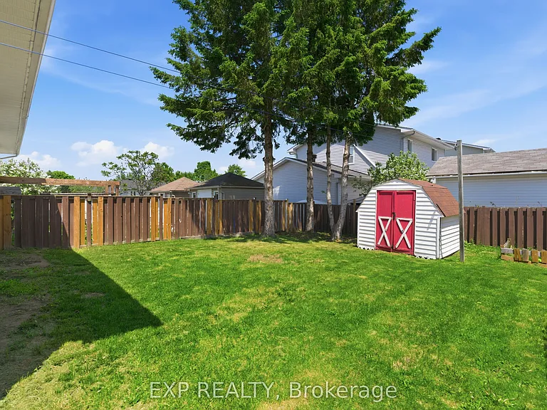 901 Morris St — Photo 32