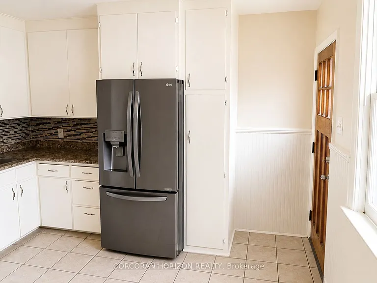 20407B Leslie St #MAIN — Photo 11