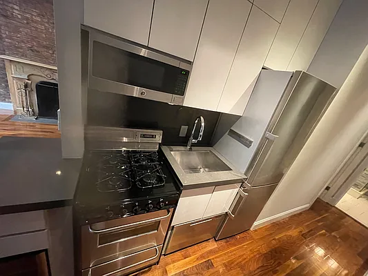 Rented by Nest Seekers International | media 4