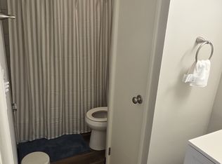 915 Heritage Ct APT 104, Crown Pt, IN 46307