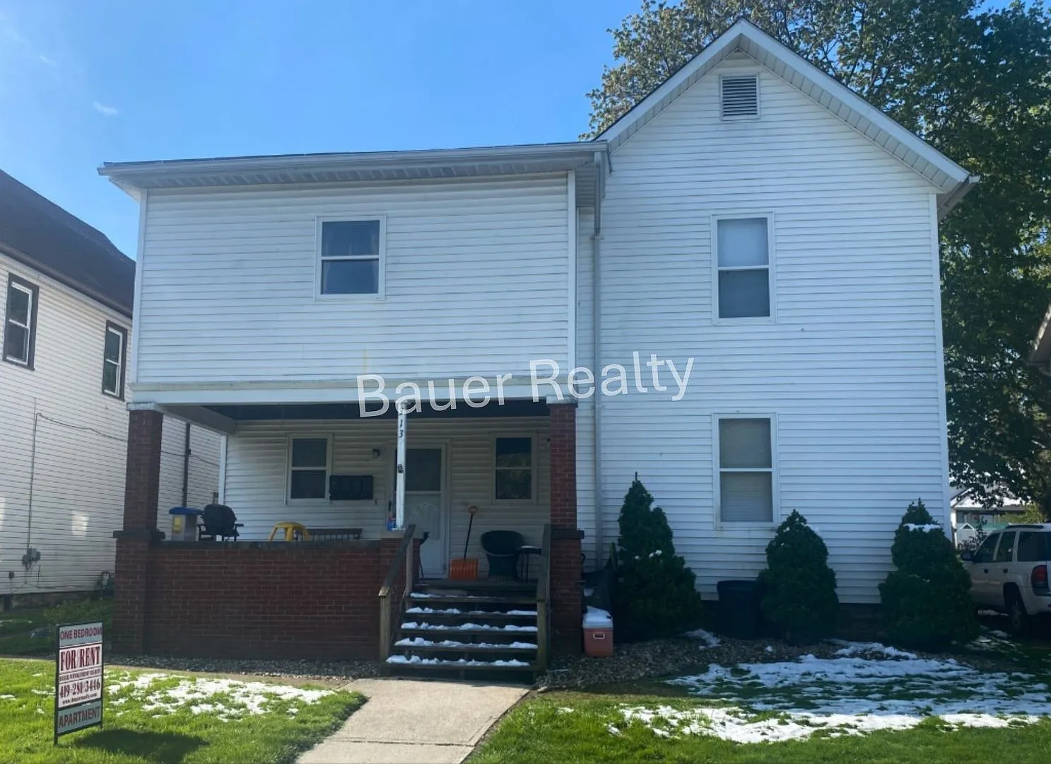 ad313 — Photo 1