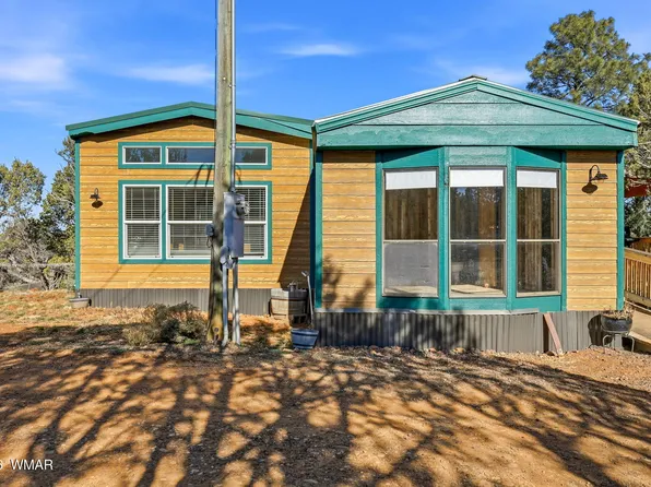 3580 Power Line Dr, Overgaard, AZ 85933